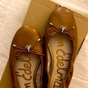 Sam Edelman flat shoes. Nice for work or play. Comfy, Sam Edelman flat